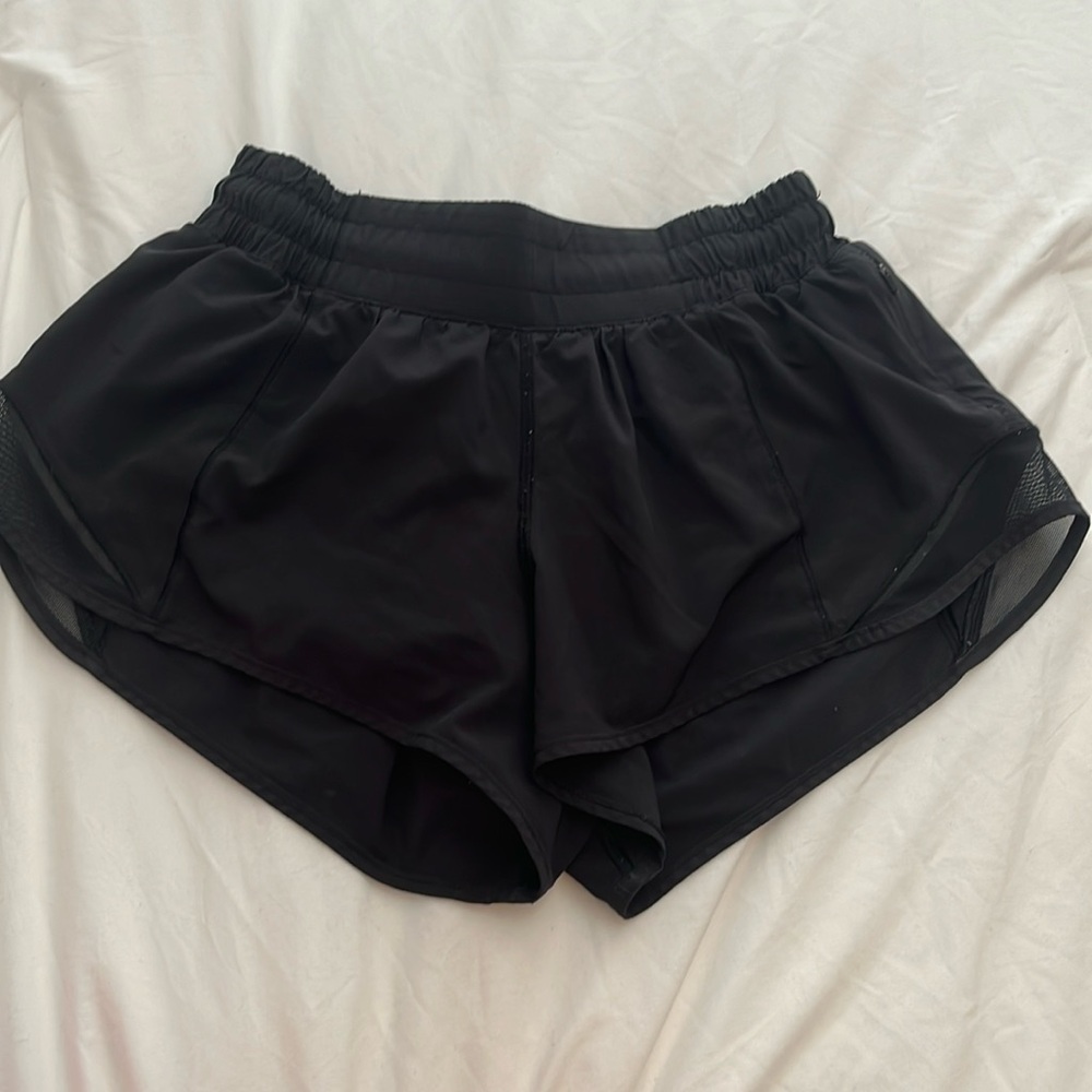 Black Lulu Hotty Hot shorts